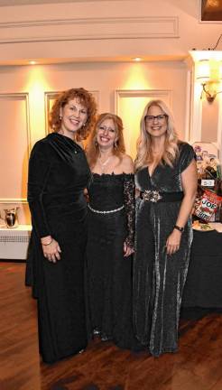 Photos: Black &amp; White Ball