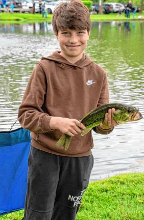 Davin Picinit with a bass.