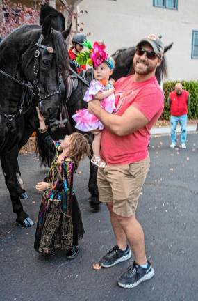 Andreia, Anya and Drew Devoid.