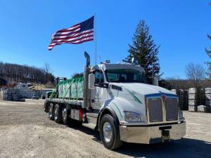 A Jefferson Recycling truck delivers hardscape materials.