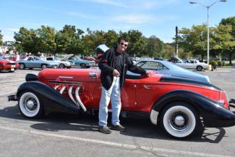 Newton. Final Rod Father Gang Car Cruise draws hundreds