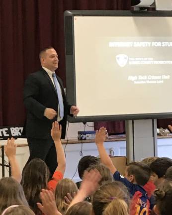 Detective Tom Laird of the Sussex County Prosecutor's Office High Tech Crime Unit delivered a powerful presentation about Internet safety and cyber-bullying. Photos by Laurie Gordon