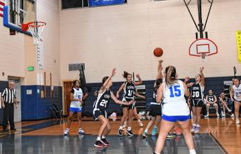 MST1 The Vernon and Kittatinny girls play in a semfinal game Feb. 6 at Hardyston Township Middle School. (Photos by Maria Kovic)