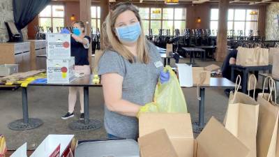 Mountain Creek distributes free groceries to people in need