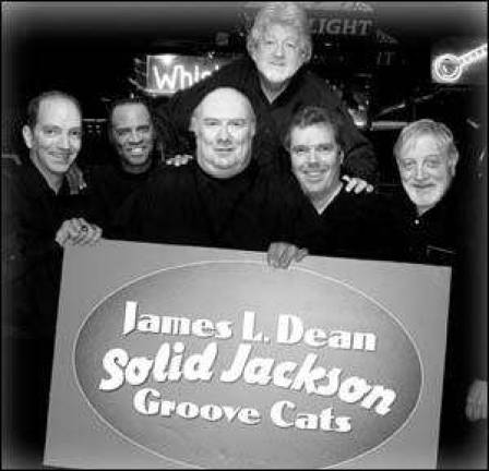 Groove Cats will perform at gazebo