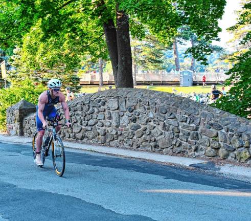 Photos: Pass It Along’s Triathlon