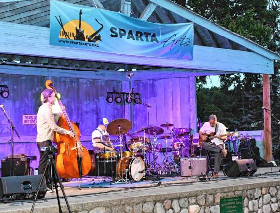 A band performs Friday, Aug. 30 at the last Sparta Arts concert of the summer. (Photos by Maria Kovic)