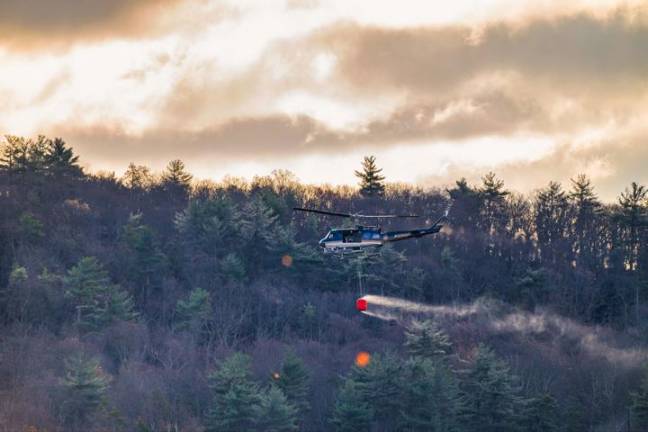 Tuesday, November 12 morning helicopter operations fighting the Jennings Creek Fire