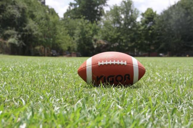 Football roundup: High Point defeats Lenape Valley