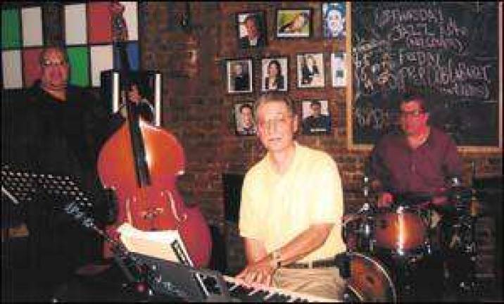 The Edward Michaels Trio is at Momento